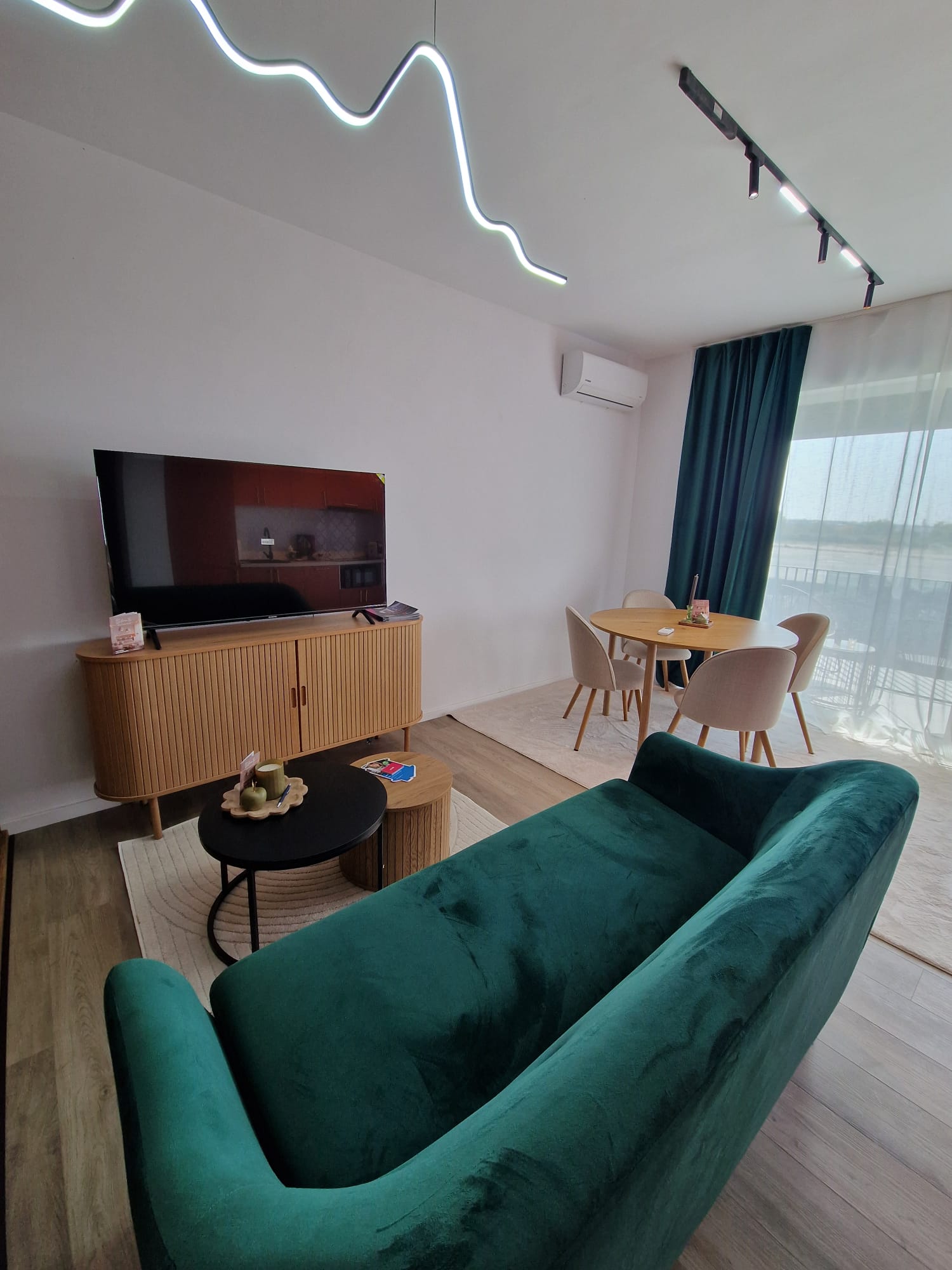 După — Apartament cu open space și nișă de dormit